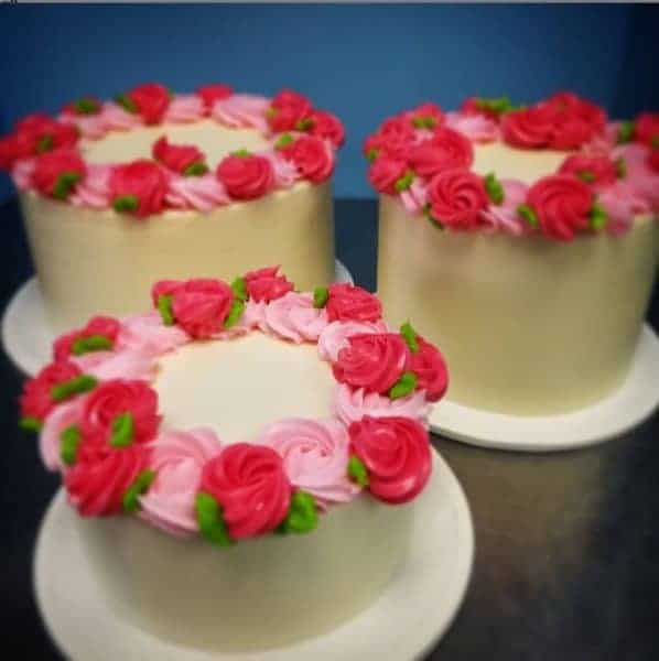 3 Fun Rosette Cakes