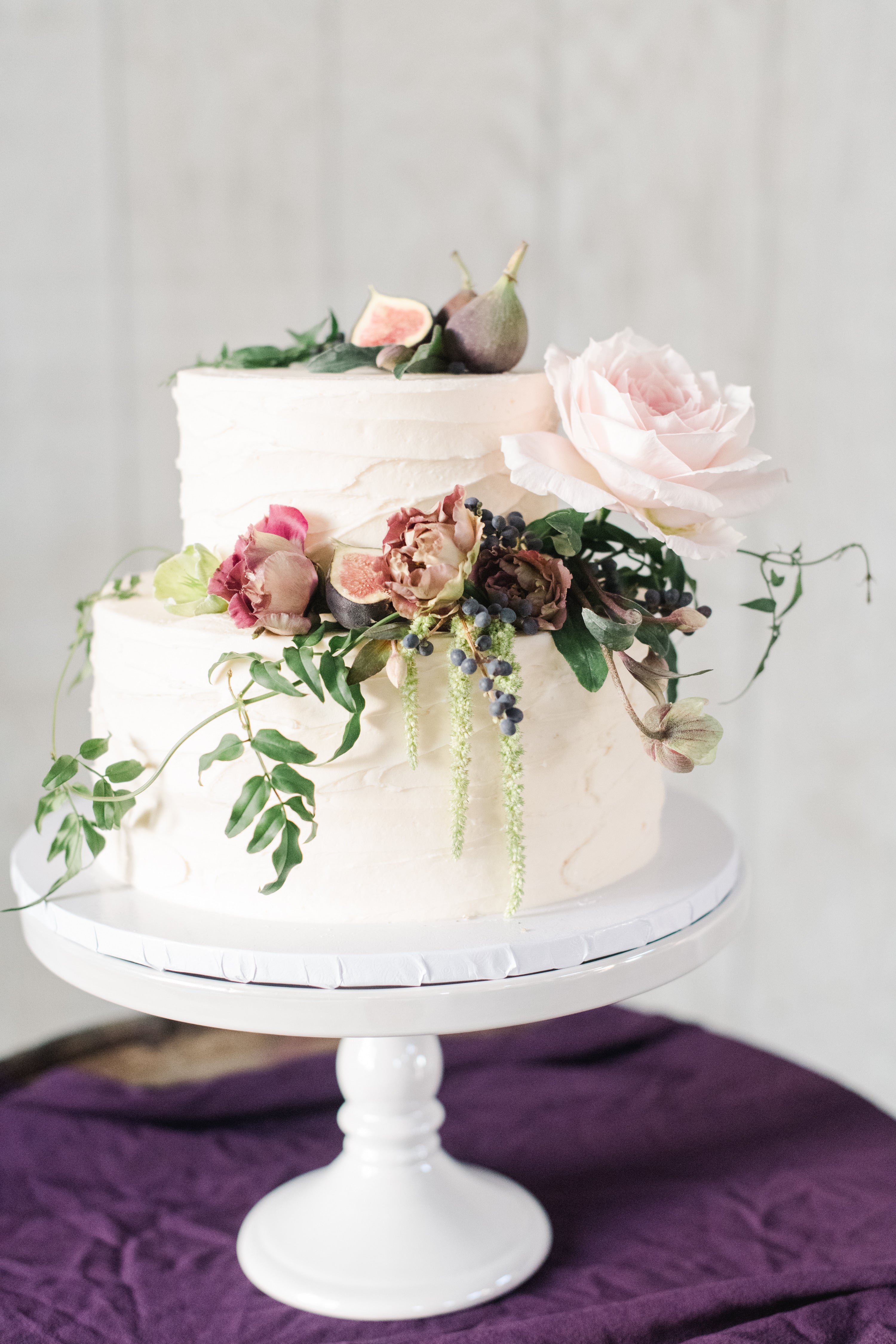 Tuscan Textured Wedding Cake